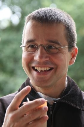 Public > IT Support - what is the purpose of ECG IT services? > Franco_mit_Kaffeebecher.jpg